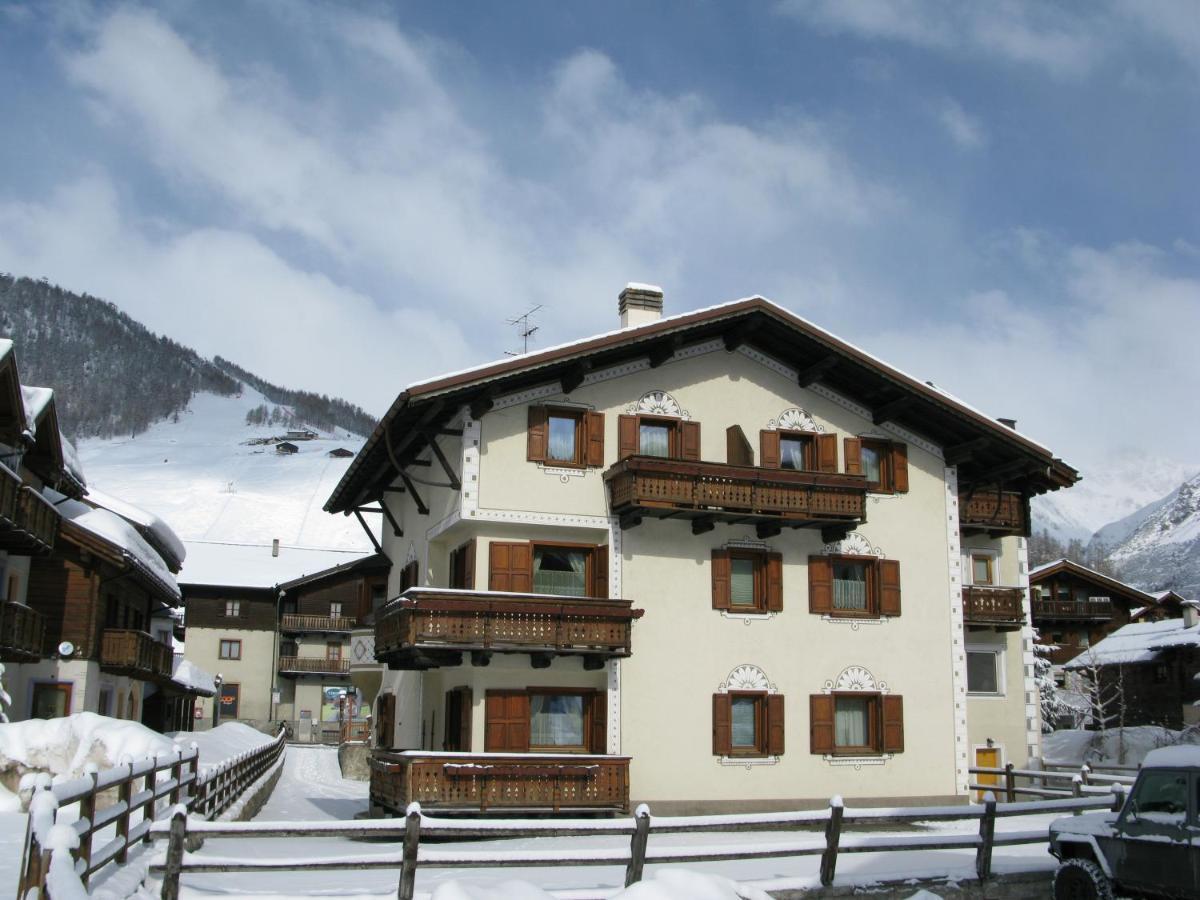 Residence L'Arcobi Livigno Buitenkant foto